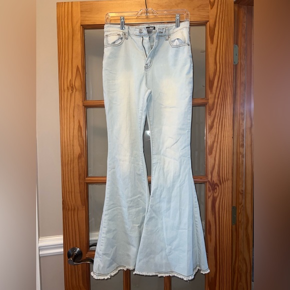 Fashion Nova Denim - Fashion Nova light wash bell bottom jeans